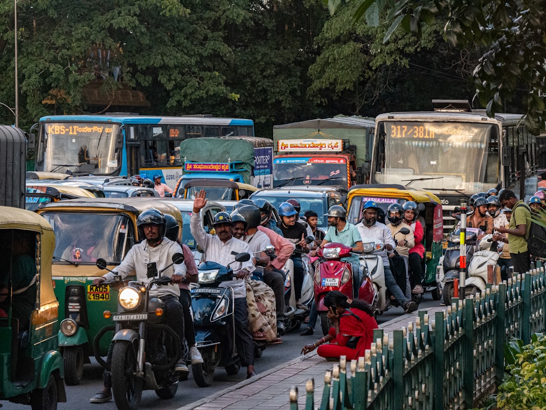 Evening Traffic Checks on VIP Road Lead to Congestion and Safety Concerns for Commuters