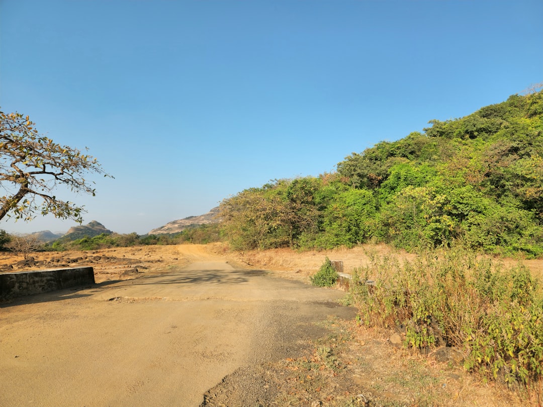 Abandoned Car Found on VIP Road, Upper Lake Area