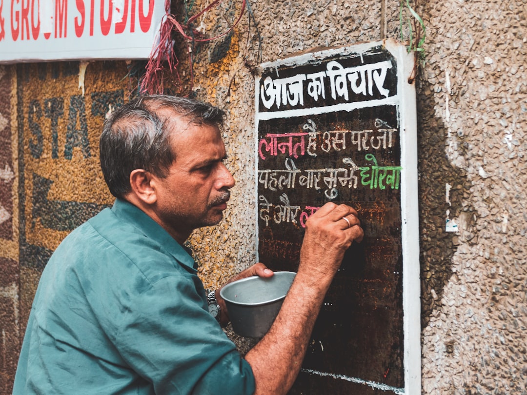 Smart Meters Revolutionize Power Monitoring in Bhopal: Over 900 Theft Cases Detected Automatically